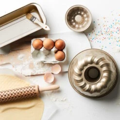 Gugelhupfform Ø 22 Cm SWEET BAKERY In Beige 5 Gugelhupfform Ø 22 Cm SWEET BAKERY In Beige -Butlers butlers gugelhupfform o 22 cm sweet bakery in beige 2