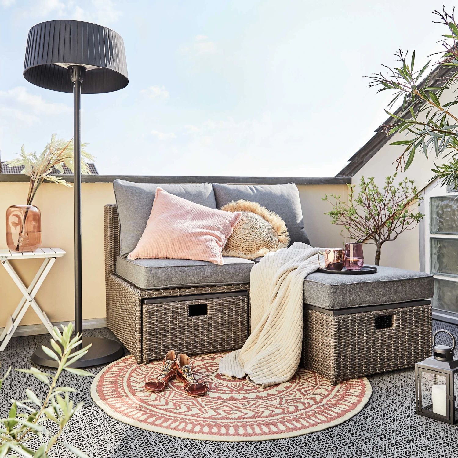 In- & Outdoor-Teppich Ø118cm COLOUR CLASH In Hellrot-Creme 8 In- & Outdoor-Teppich Ø118cm COLOUR CLASH In Hellrot-Creme – Bild 8