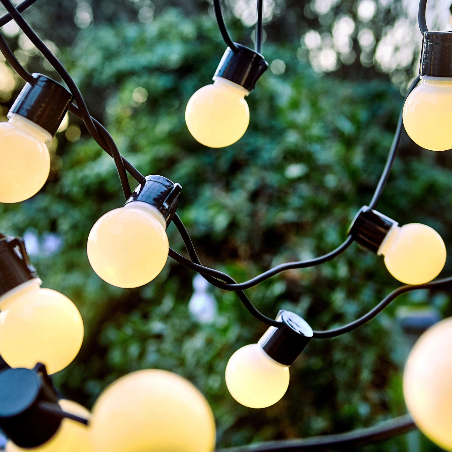 Lichterkette 24 Lichter Outdoor Länge 11m SUNSET In Schwarz-Weiß 1 Lichterkette 24 Lichter Outdoor Länge 11m SUNSET In Schwarz-Weiß